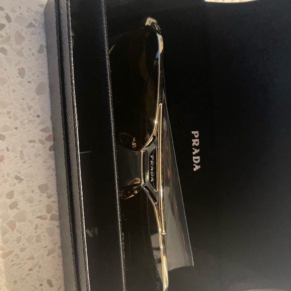 Prada polarized sunglasses - Picture 8 of 8